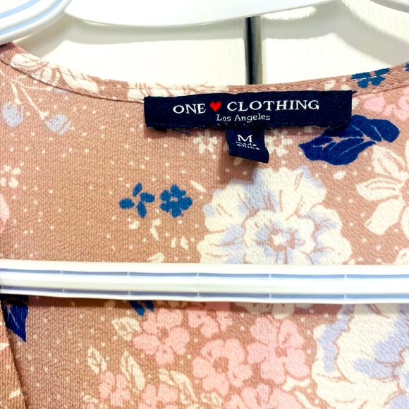 One clothing Wrap blouse medium size - Picture 2 of 5